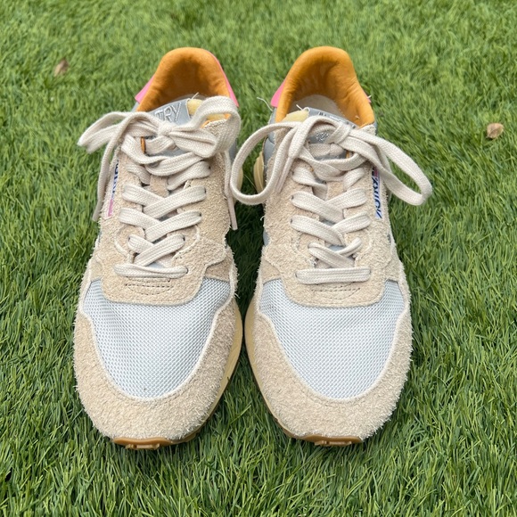 Autry Beige and Pink Sneakers - Picture 4 of 9
